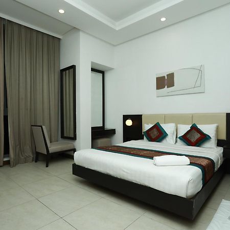 Landway Suite Manamah Buitenkant foto