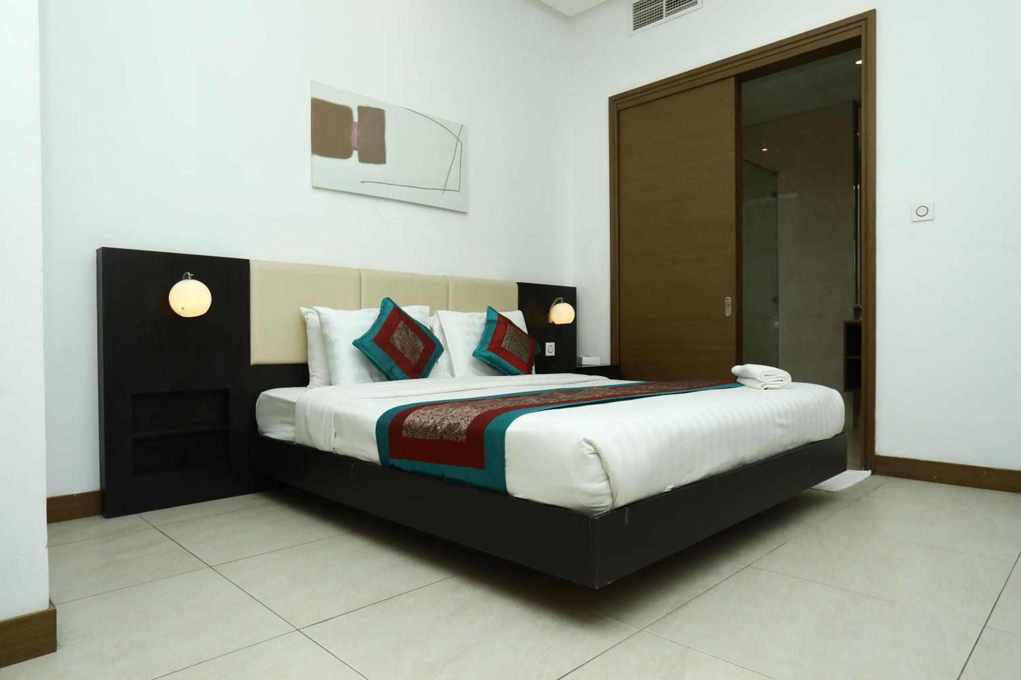 Landway Suite Manamah Buitenkant foto