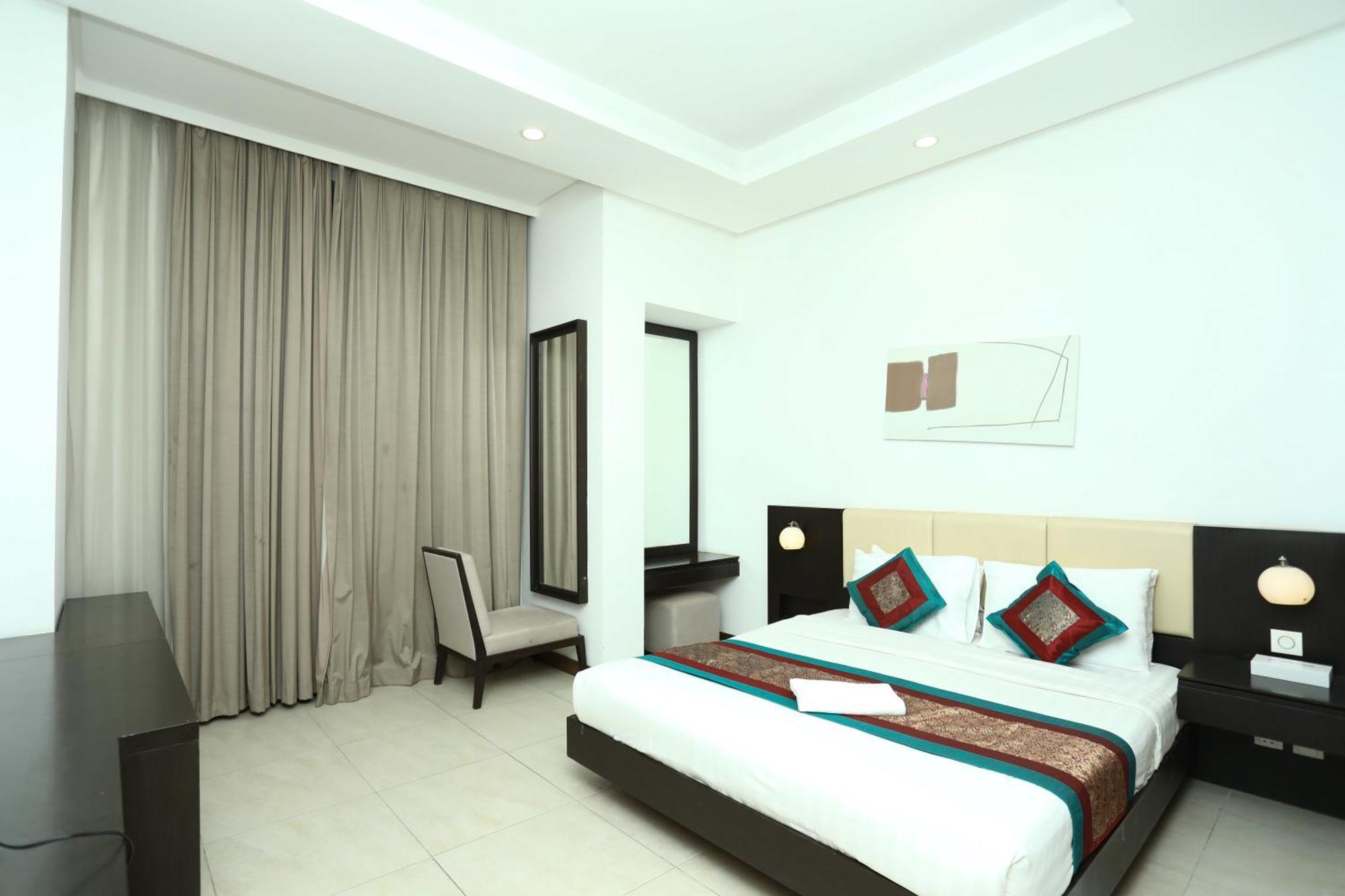 Landway Suite Manamah Buitenkant foto