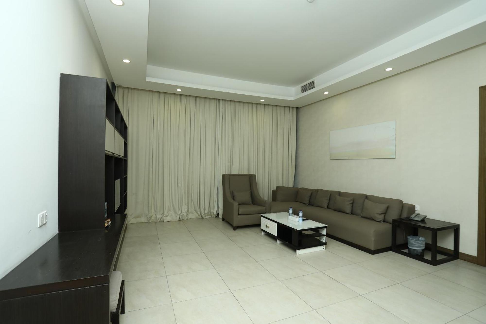 Landway Suite Manamah Buitenkant foto