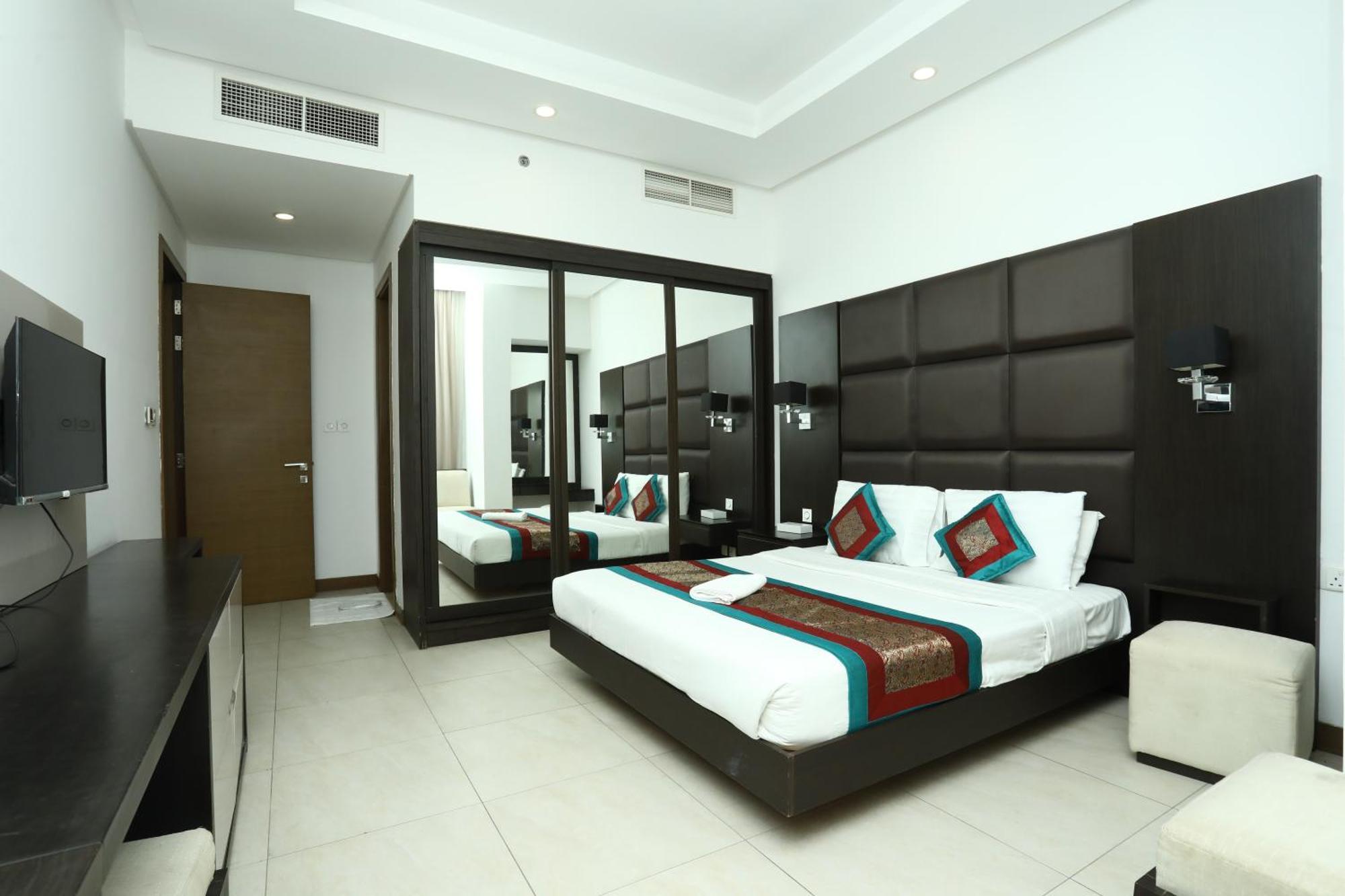 Landway Suite Manamah Buitenkant foto