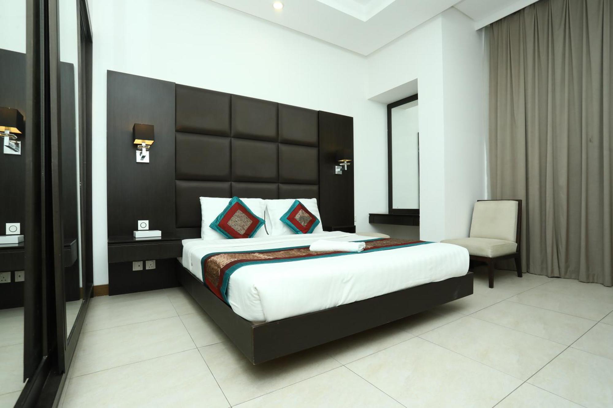 Landway Suite Manamah Buitenkant foto