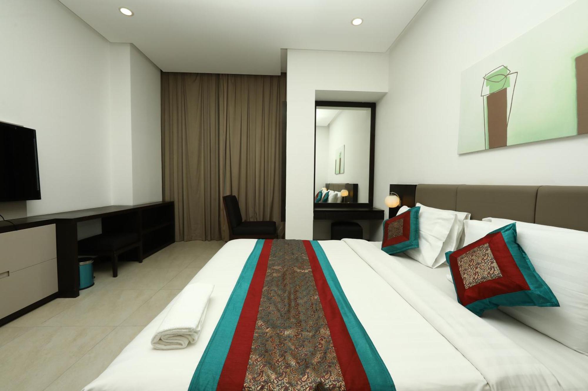 Landway Suite Manamah Buitenkant foto